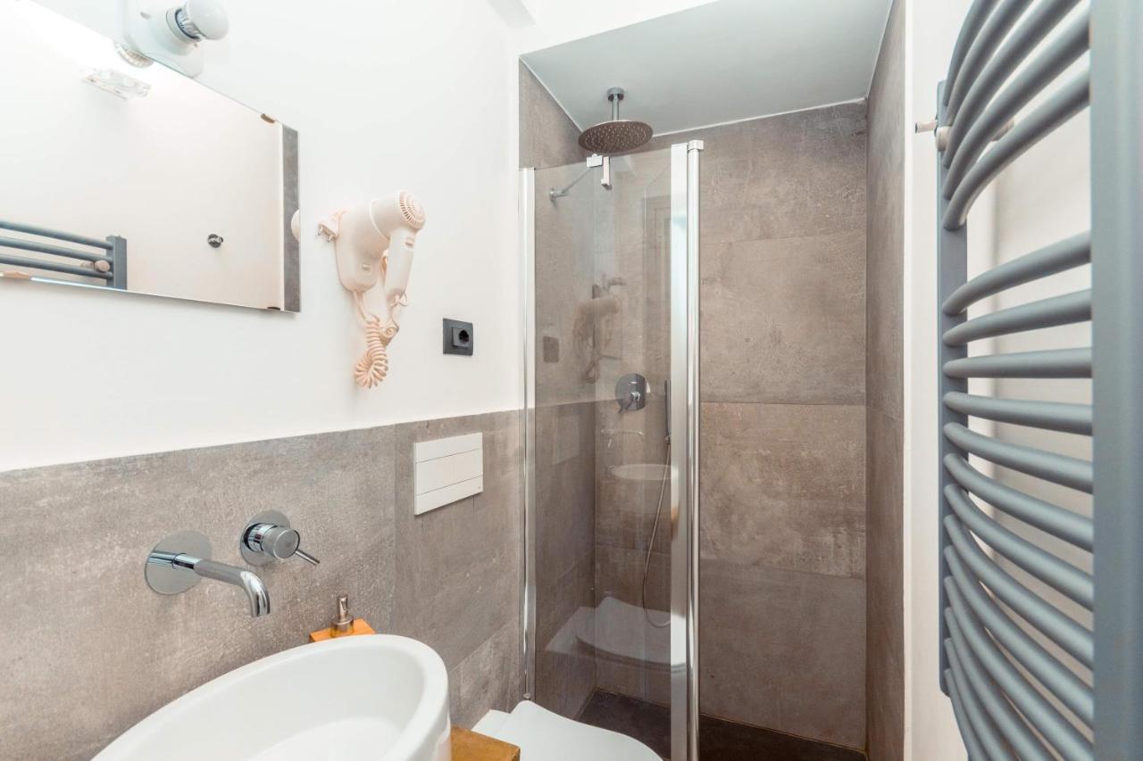 Maison Metropole Dante Turin Bagian luar foto